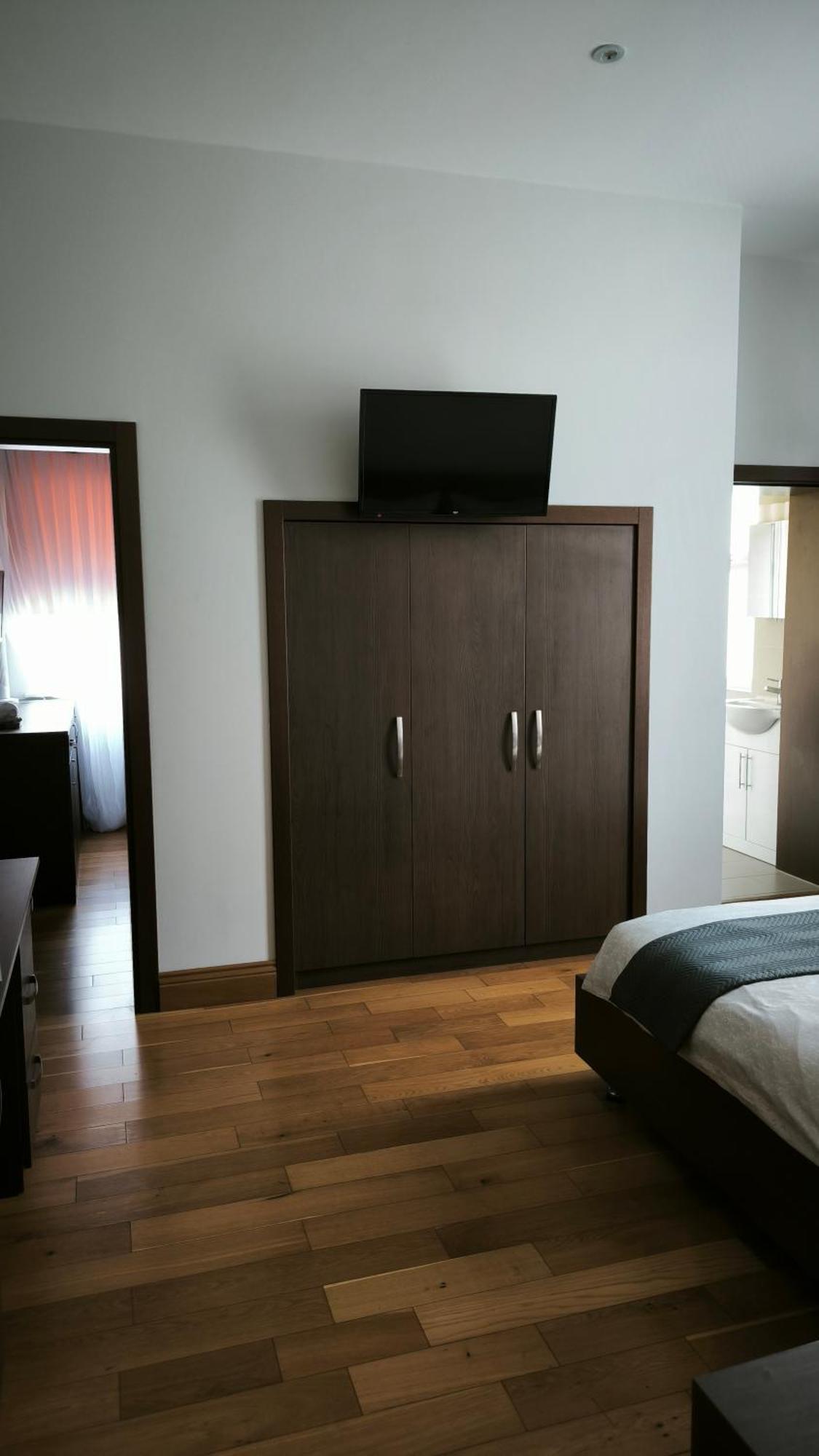 Deluxe Family Room,1683856421:JPEG